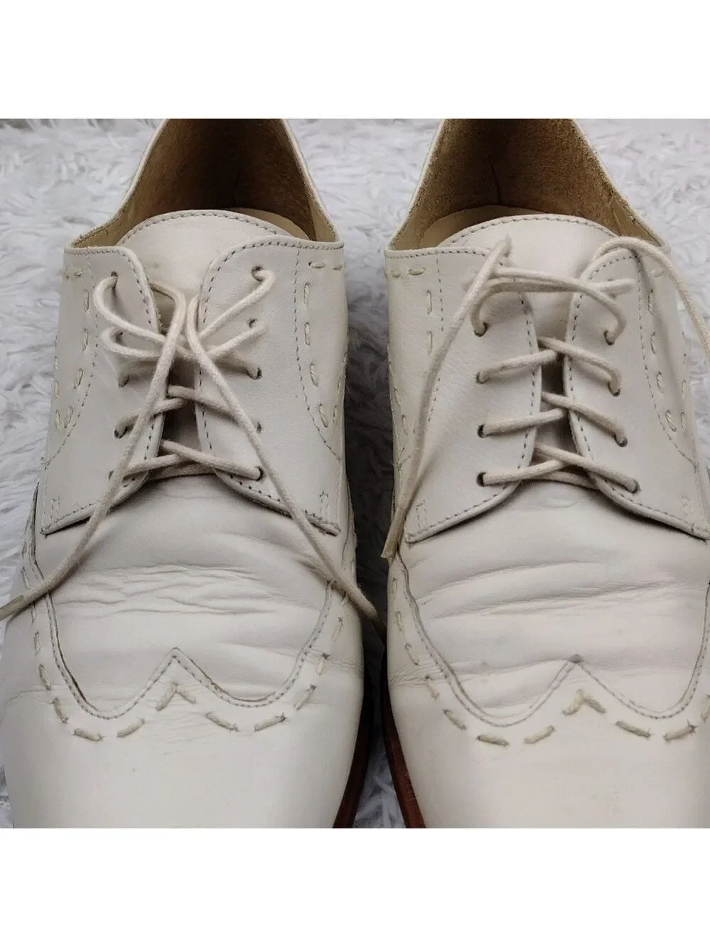Kenneth Cole New York Cream Leather Stitched Square Toe Lace Up Oxford Shoe